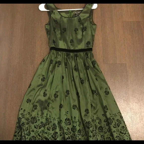 Bella Swan’s NECA new moon dress in a size S!